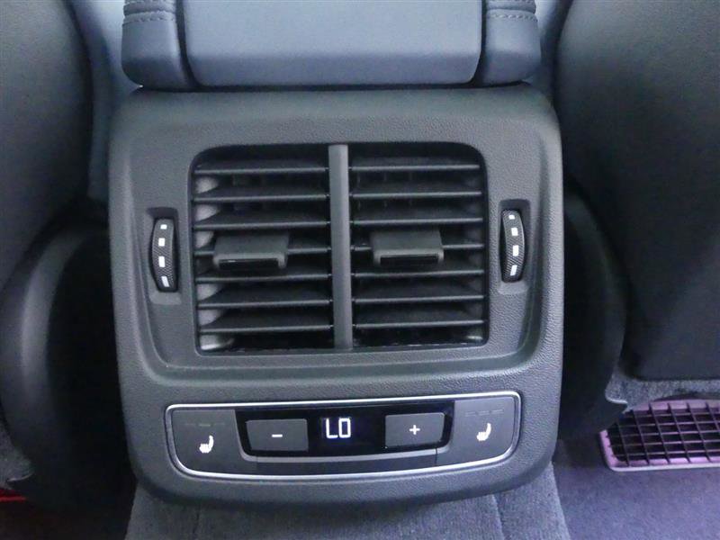 Used 2023 Audi RS e-tron GT w/ Carbon Performance Package AWD/4WD image 24