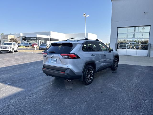Used 2023 Toyota RAV4 XLE Premium AWD/4WD image 5