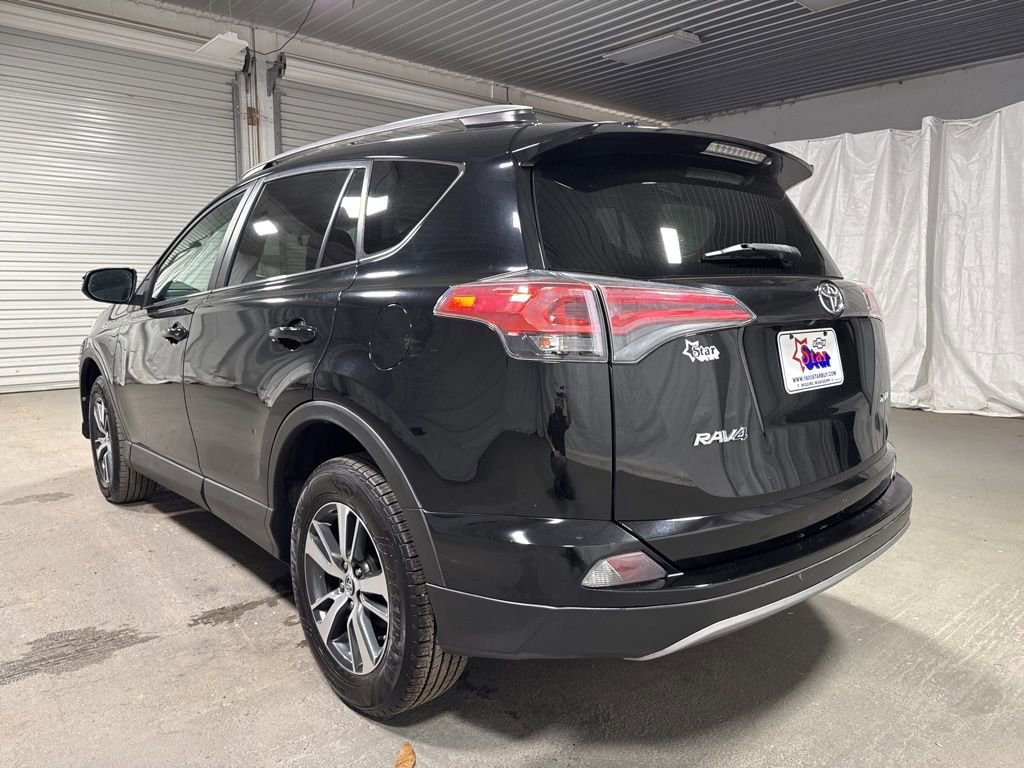 Used 2018 Toyota RAV4 XLE FWD image 5