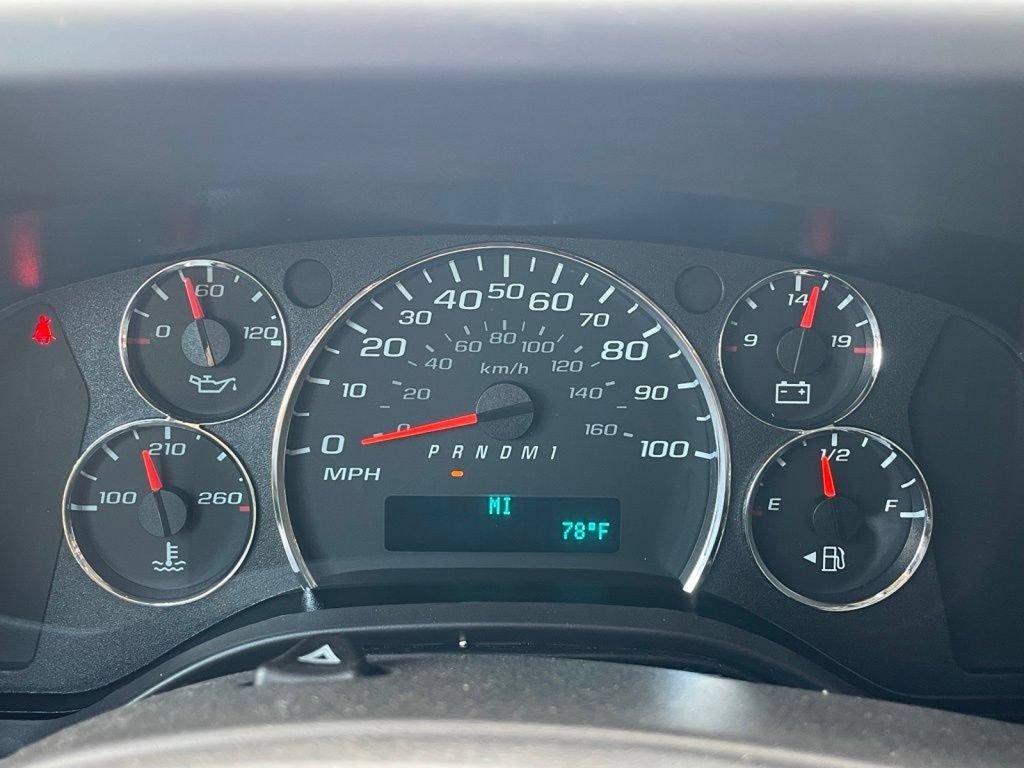 New 2025 Chevrolet Express 2500 w/ Driver Convenience Package RWD image 36