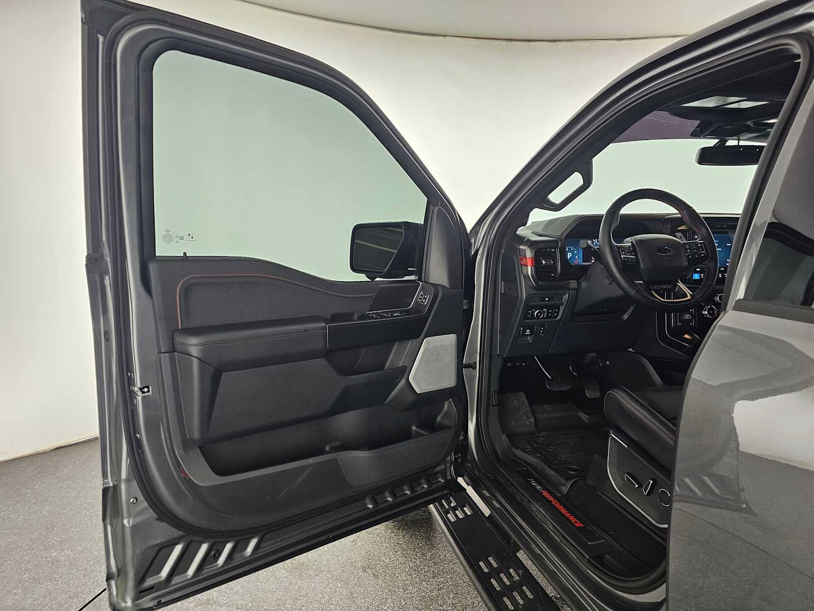 Used 2025 Ford F150 Raptor image 19