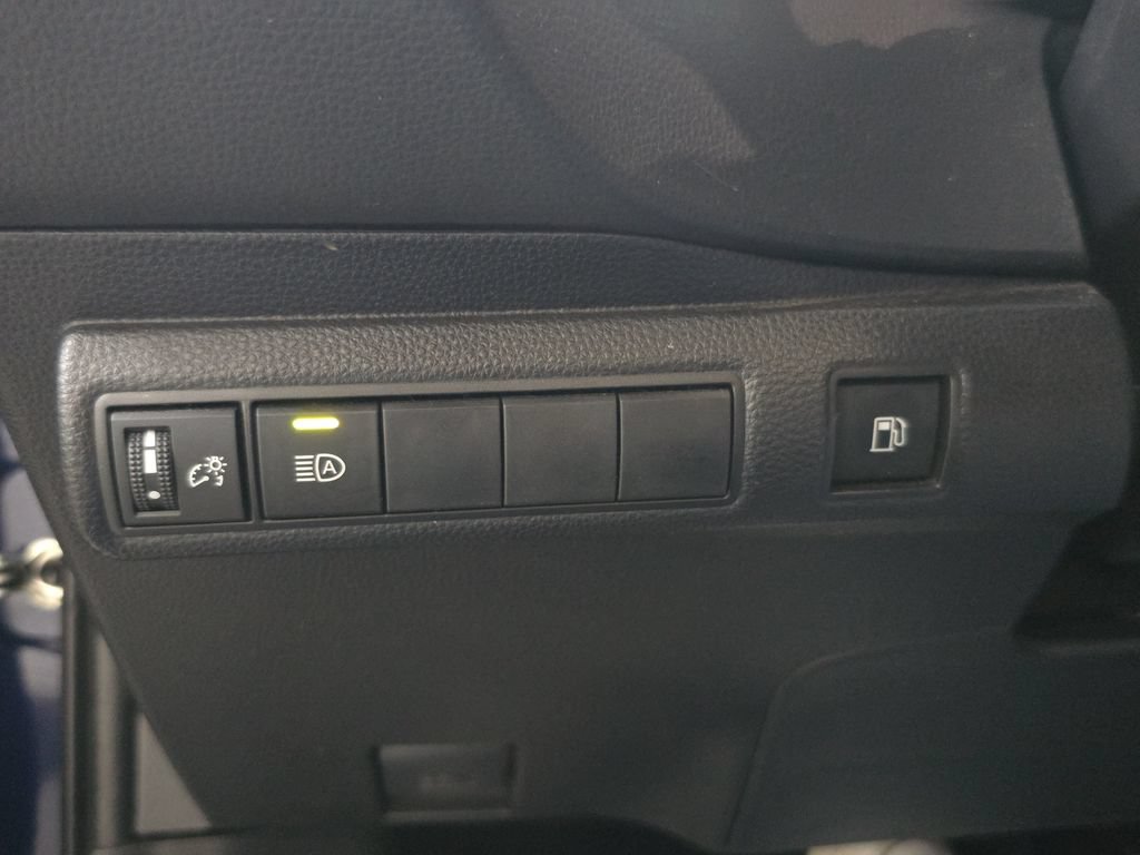 Used 2025 Toyota Corolla XLE FWD image 26