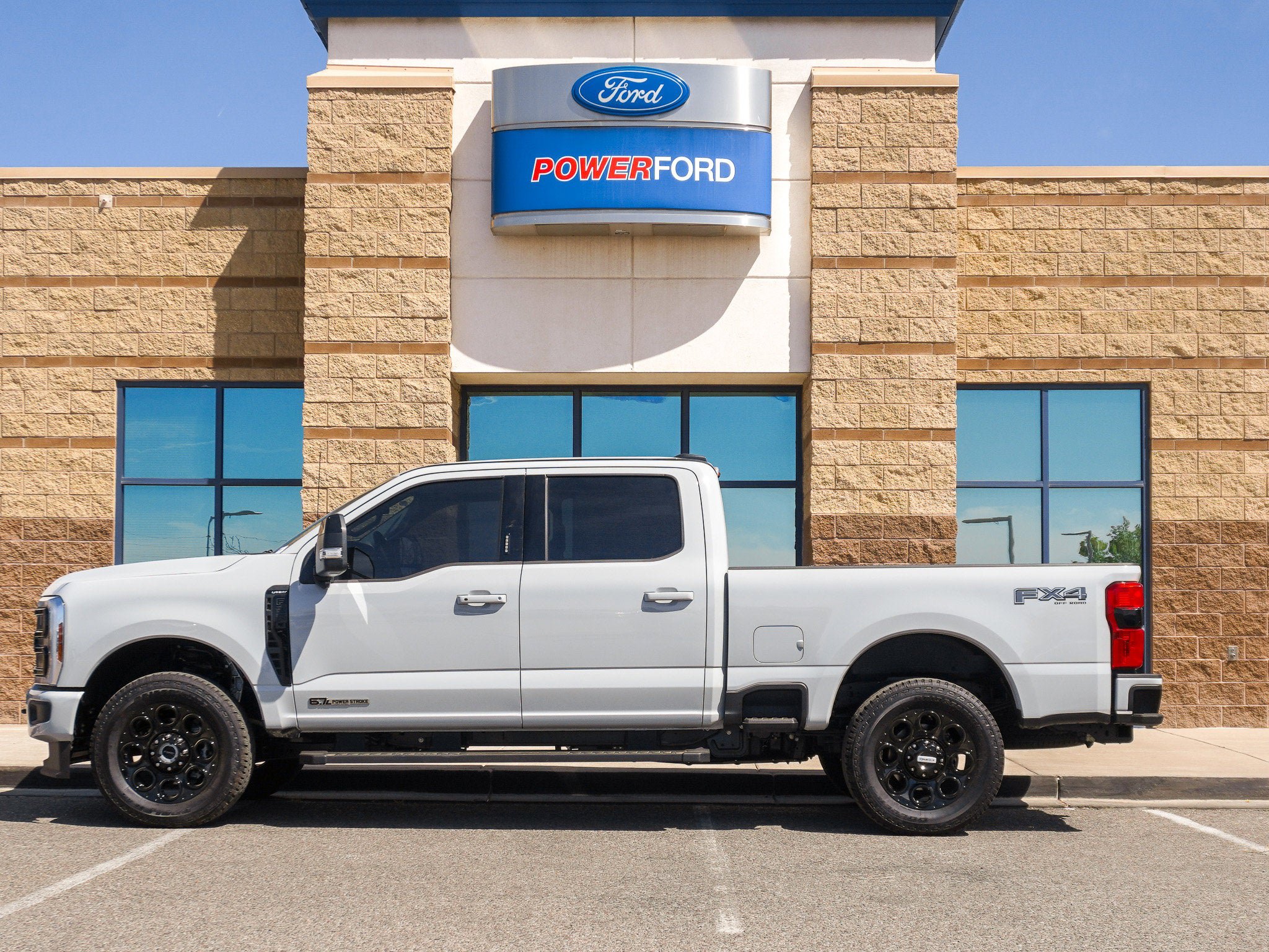 New 2026 Ford F250 Lariat w/ Black Appearance Package AWD/4WD image 9