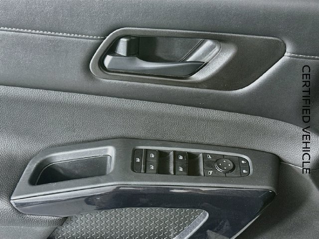 Certified 2024 Nissan Pathfinder SV FWD image 18