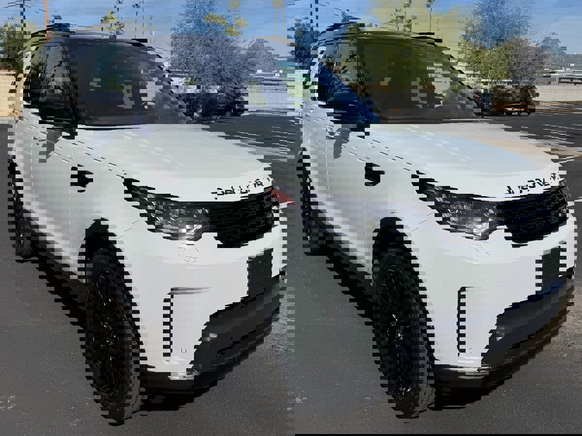 Used 2020 Land Rover Discovery HSE Luxury image 4