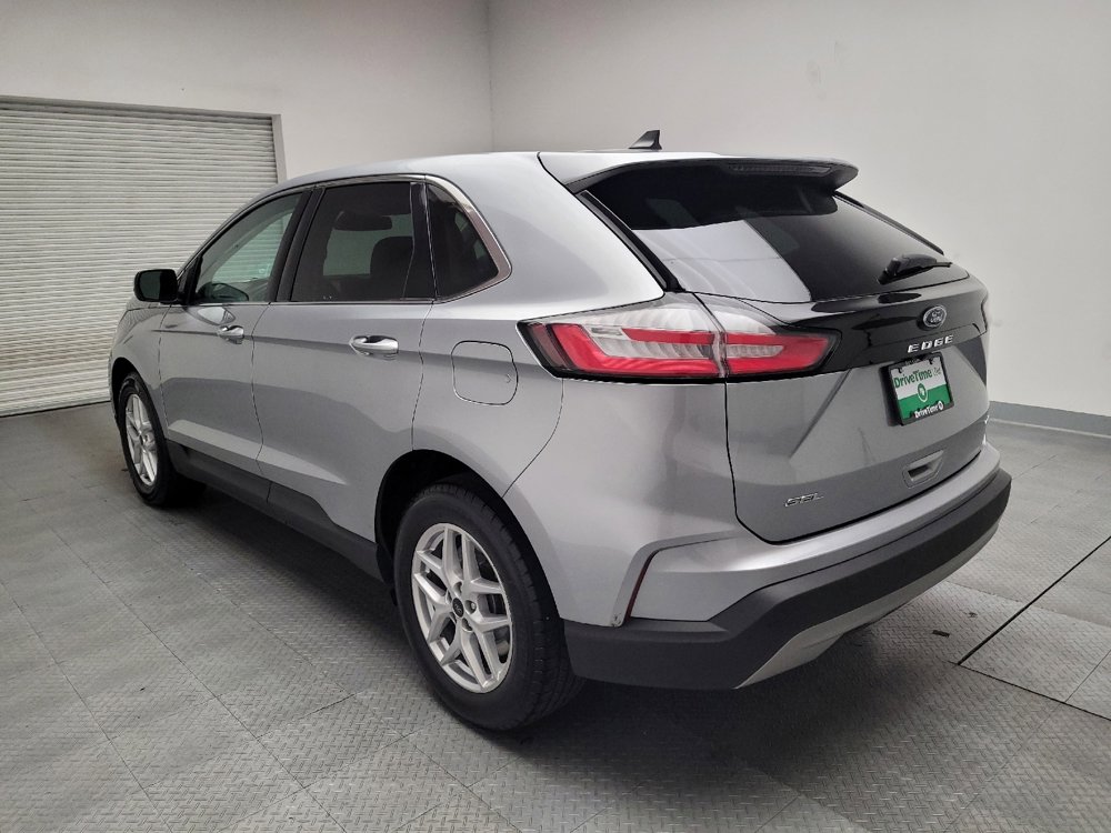 Used 2024 Ford Edge SEL image 5
