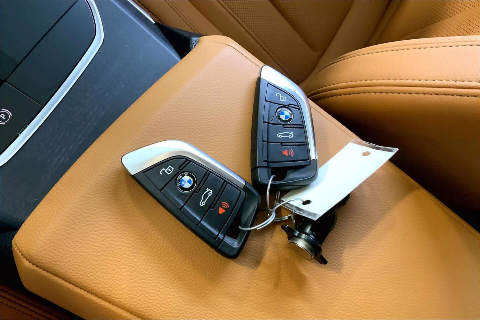 Used 2025 BMW i4 eDrive40 w/ Premium Package RWD image 14