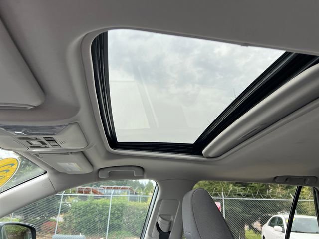 Used 2022 Toyota RAV4 XLE w/ Convenience Package FWD image 30