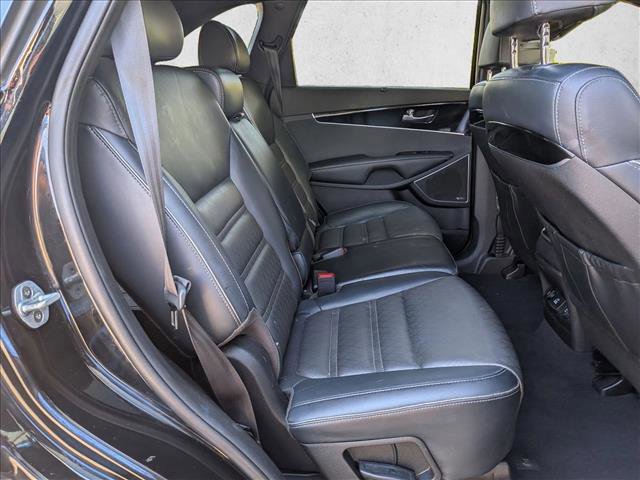 Used 2018 Kia Sorento SX image 22