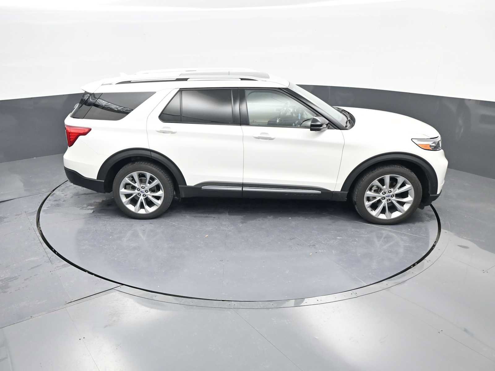 Used 2021 Ford Explorer Platinum w/ Equipment Group 601A image 35