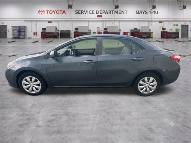 Used 2015 Toyota Corolla LE FWD image 5