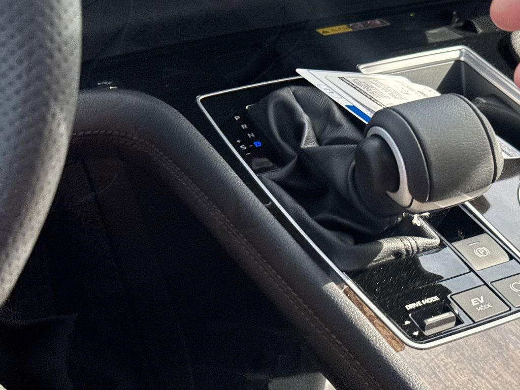 New 2026 Toyota Sienna Platinum AWD/4WD image 27