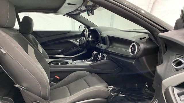 Used 2023 Chevrolet Camaro LT image 17