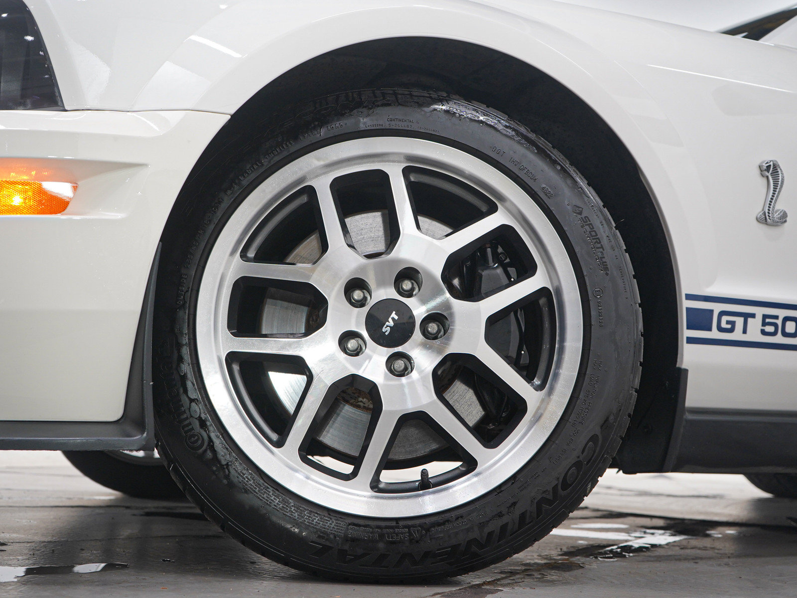 Used 2009 Ford Mustang Shelby GT500 RWD image 29