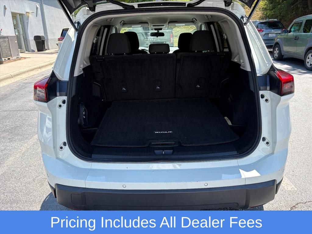 Used 2024 Nissan Rogue S AWD/4WD image 26
