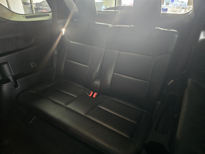 Used 2020 Ford Explorer XLT w/ Equipment Group 202A AWD/4WD image 13