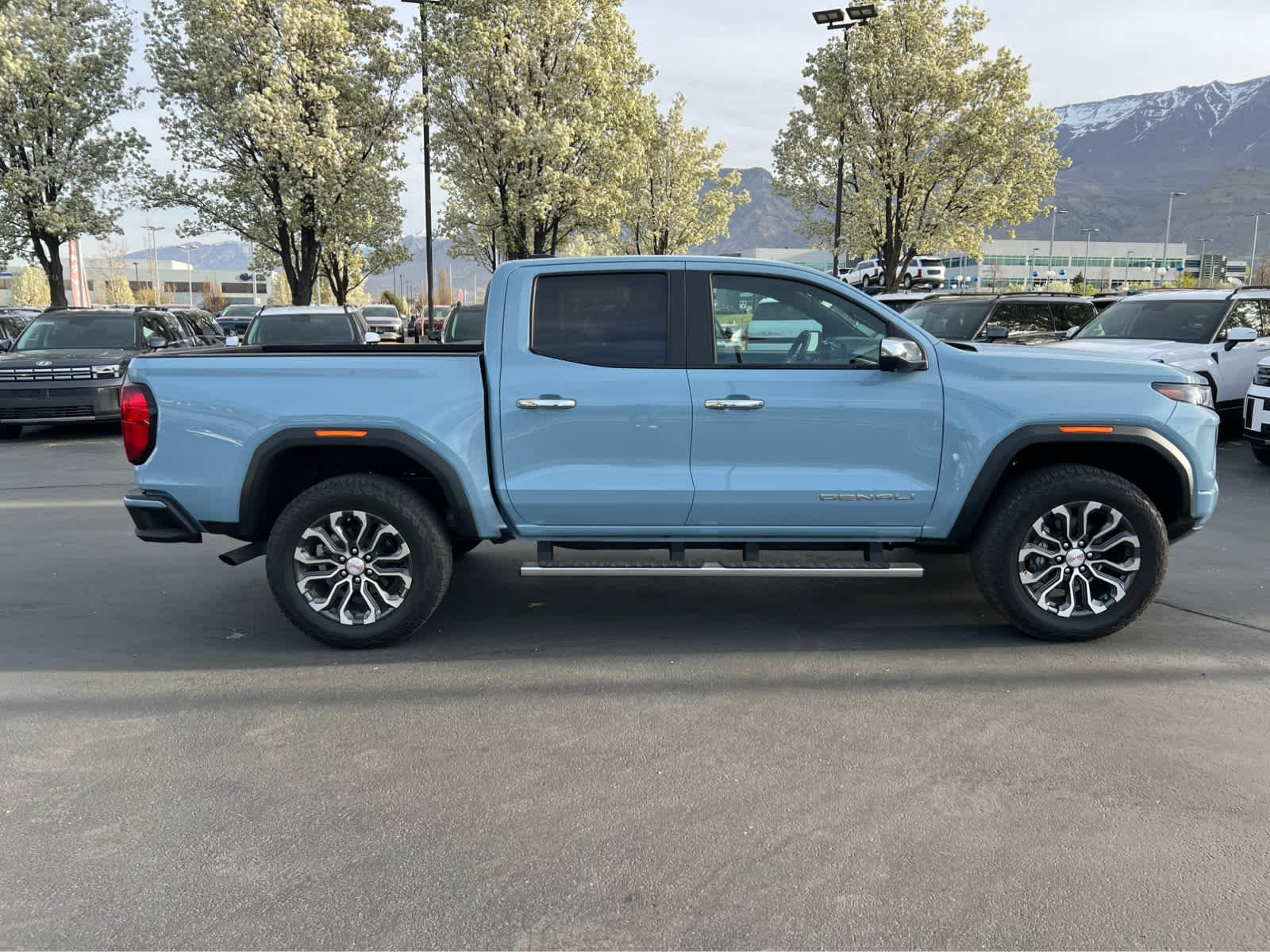 Used 2026 GMC Canyon Denali image 6