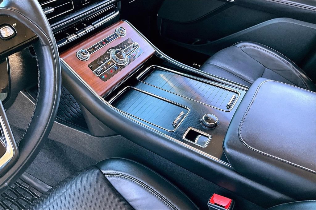 Used 2020 Lincoln Aviator Reserve w/ Elements Package Plus RWD image 15