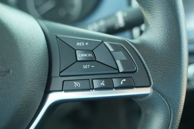 Used 2025 Nissan Versa SV FWD image 32