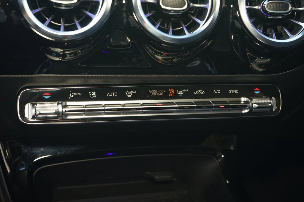 Used 2024 Mercedes-Benz CLA 250 4MATIC image 16