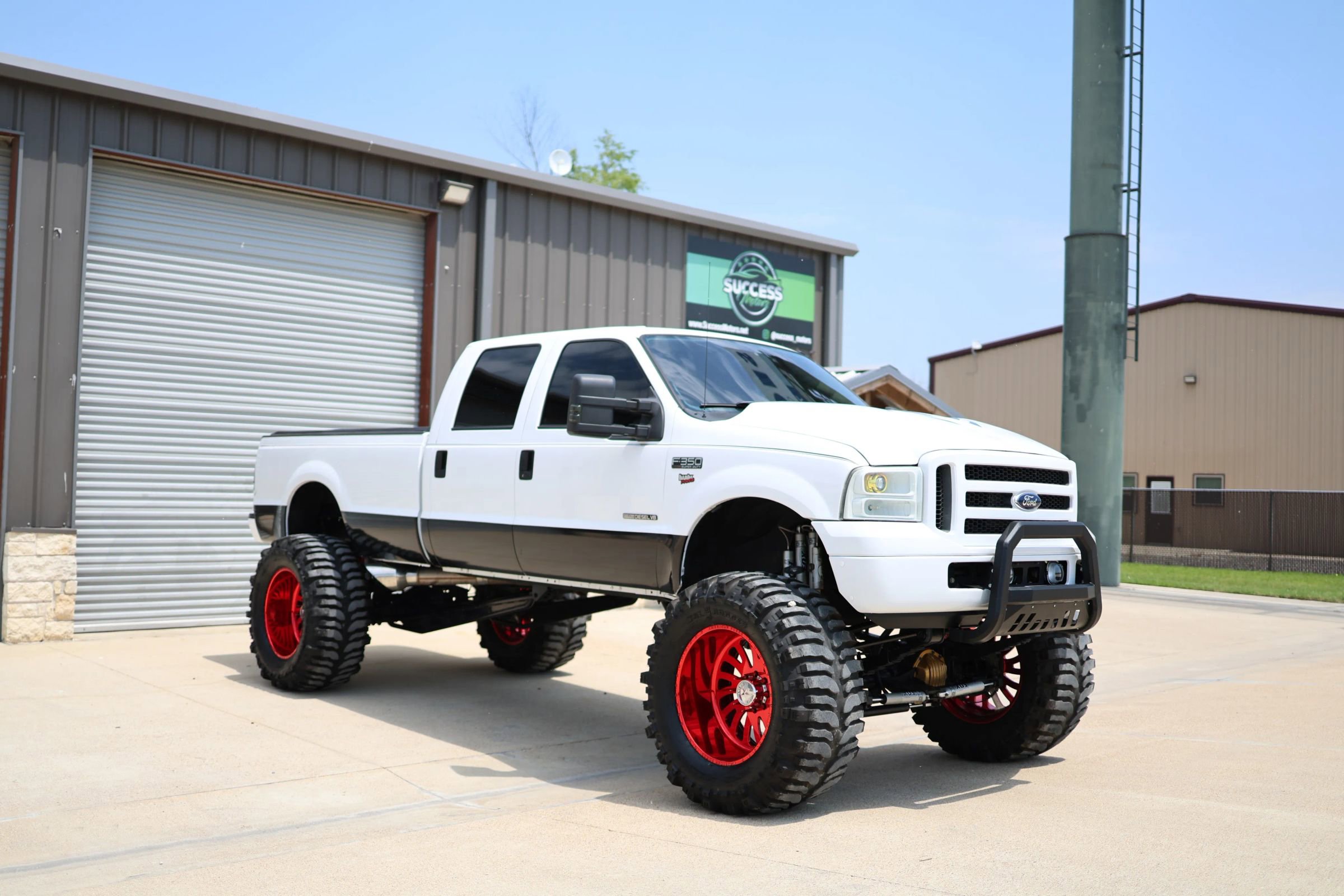 Used 2001 Ford F350 XLT image 1