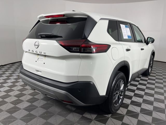 Used 2023 Nissan Rogue S FWD image 11