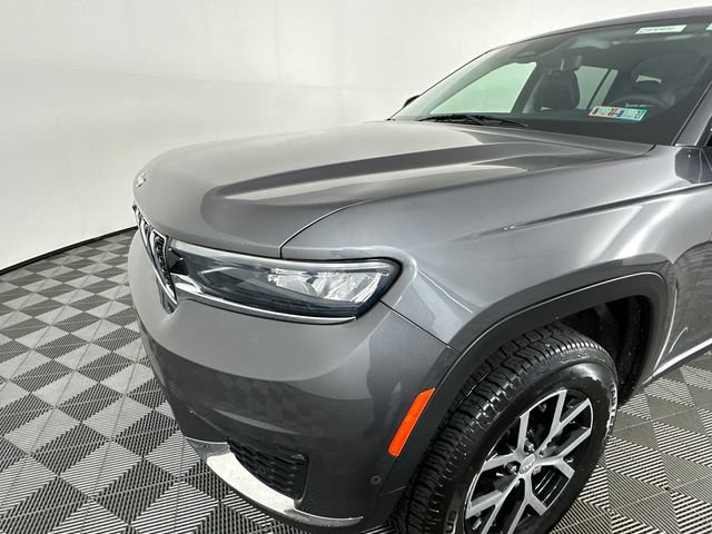 Used 2023 Jeep Grand Cherokee L Limited w/ Luxury Tech Group II AWD/4WD image 34