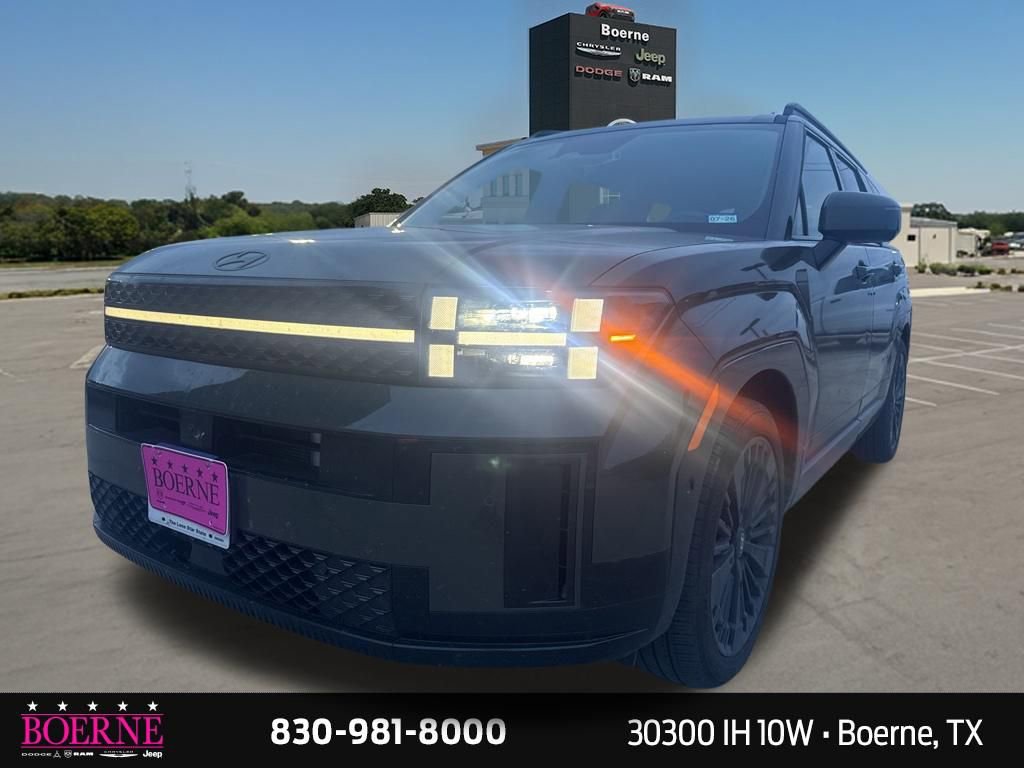 Used 2024 Hyundai Santa Fe Calligraphy image 3