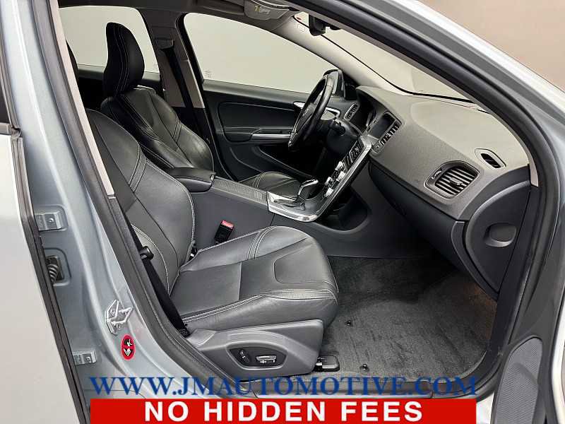 Used 2018 Volvo S60 T5 Dynamic w/ Vision Package image 20