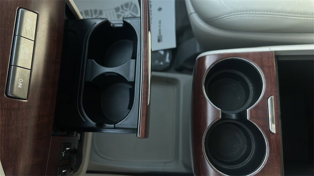 Used 2012 Toyota Sienna XLE w/ Entertainment Pkg image 20