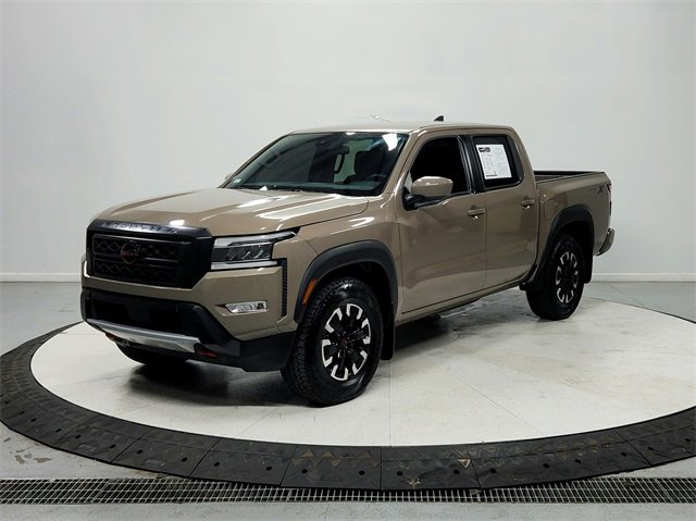 Used 2024 Nissan Frontier Pro-X image 3