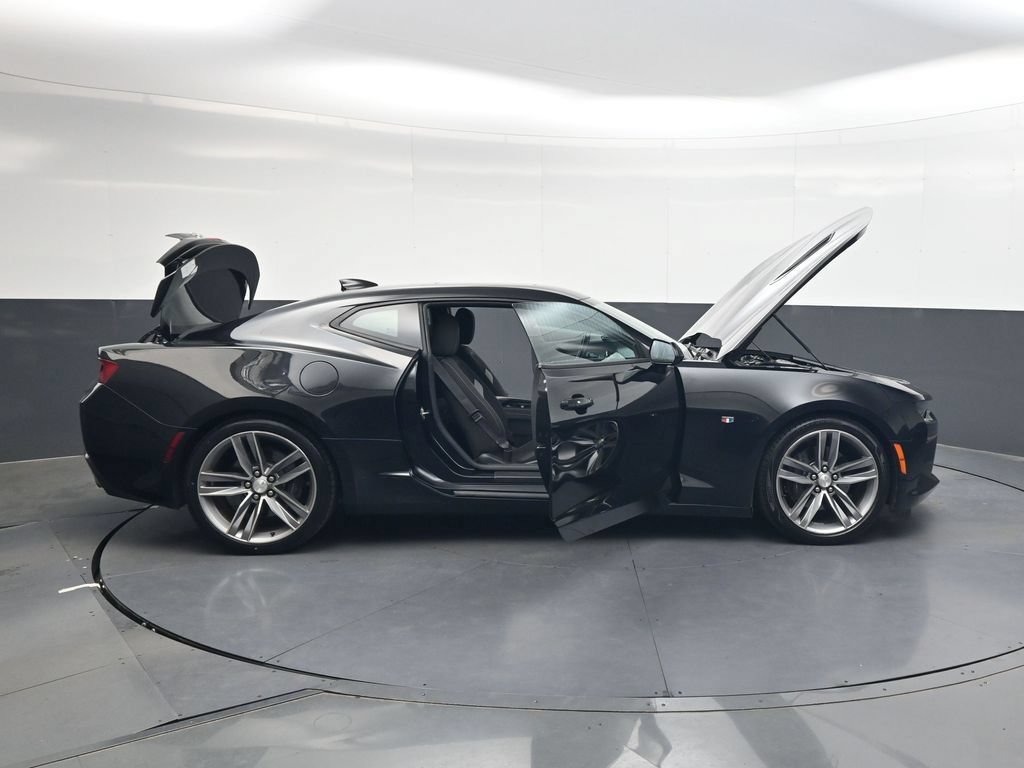 Used 2017 Chevrolet Camaro SS RWD image 39