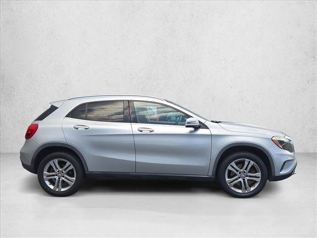 Used 2017 Mercedes-Benz GLA 250 4MATIC image 4