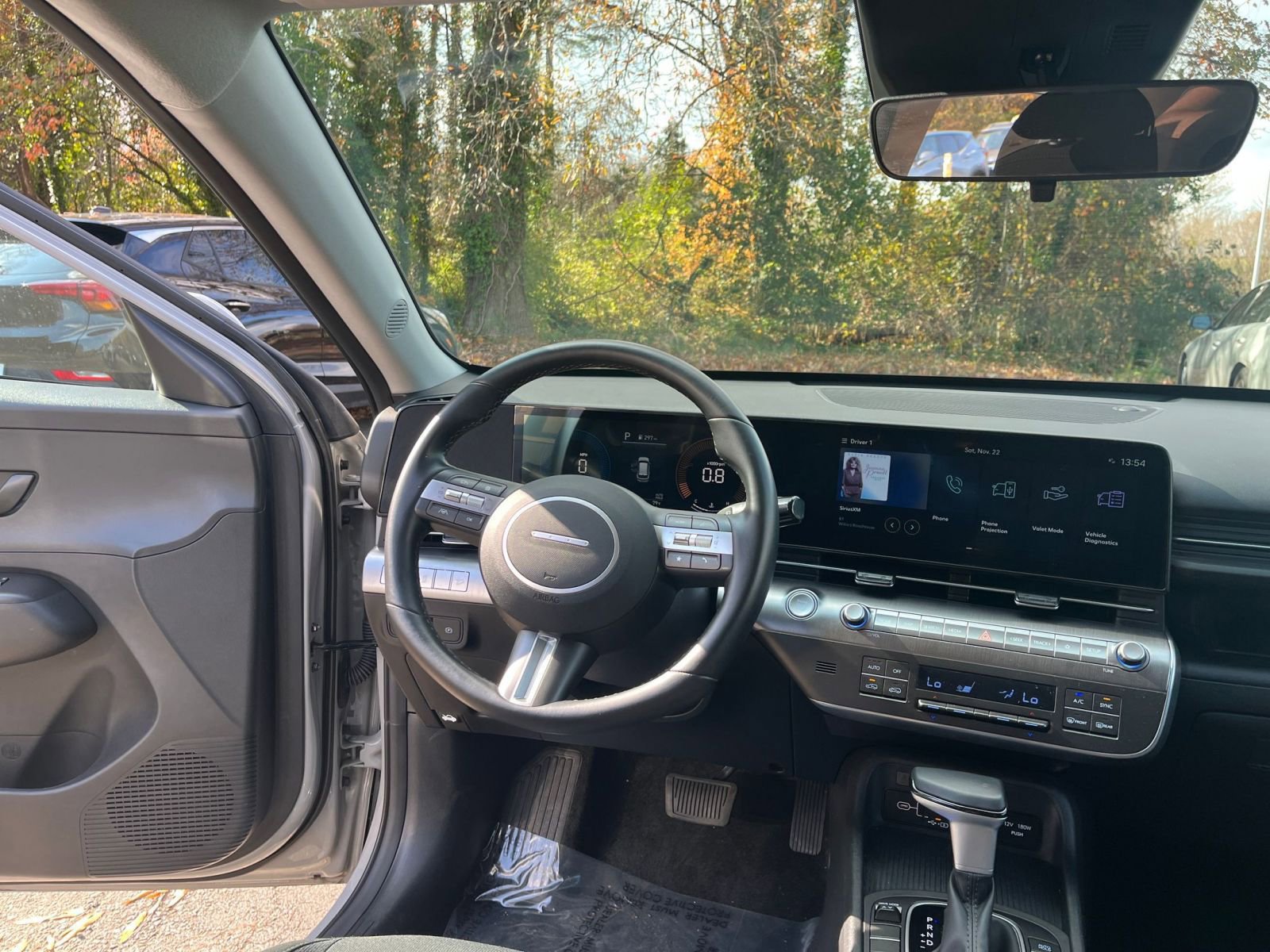 Used 2025 Hyundai Kona SEL image 30