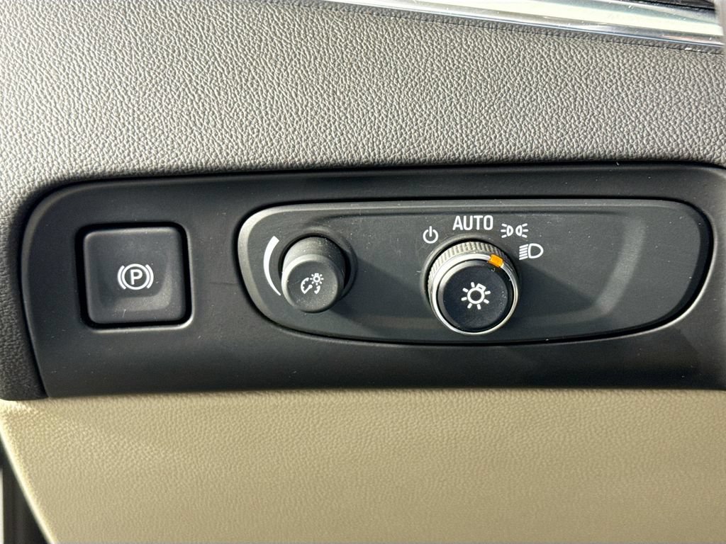 Used 2019 Buick Enclave Premium w/ Experience Buick Package AWD/4WD image 10