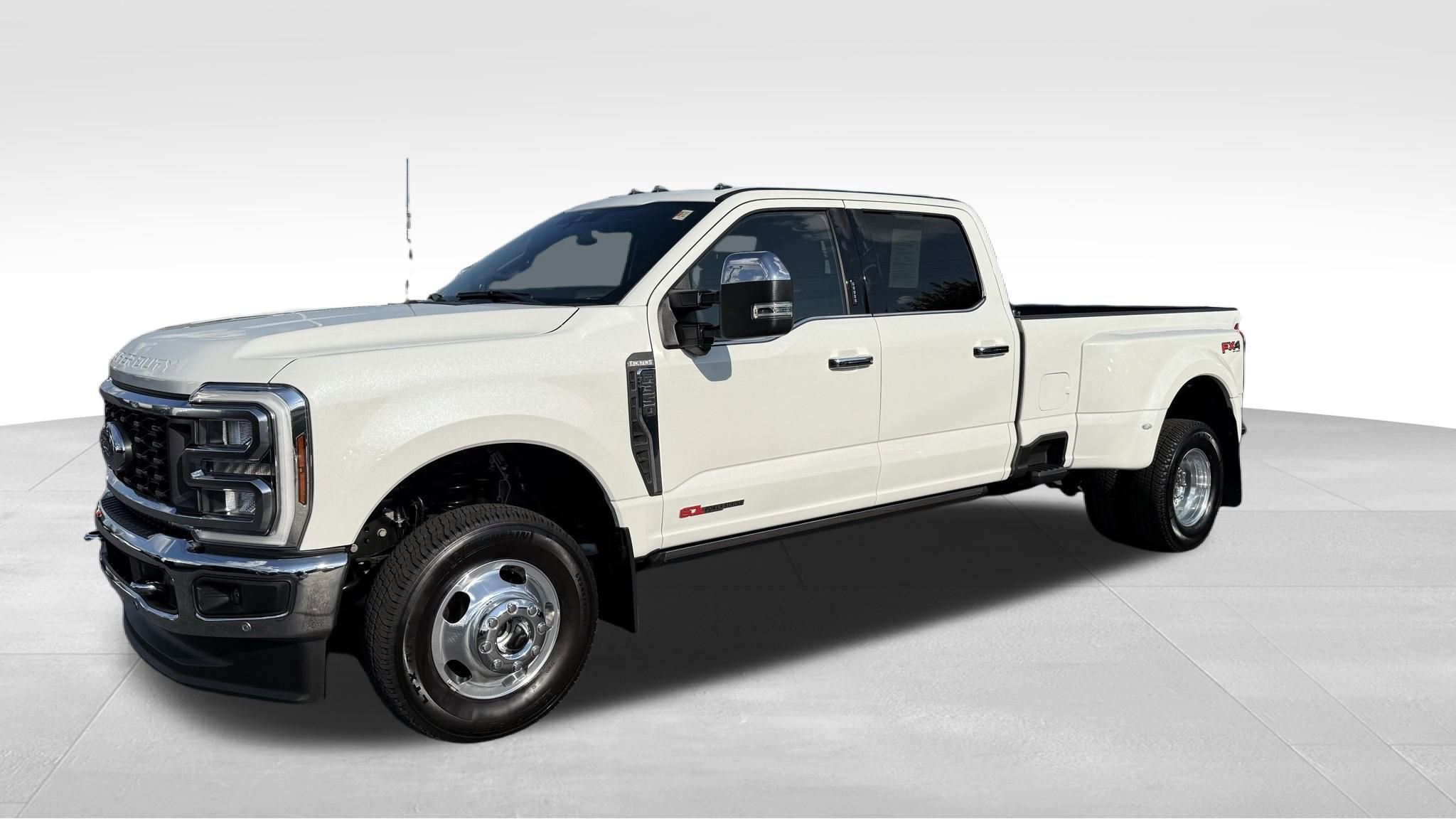 Used 2024 Ford F350 King Ranch w/ Chrome Package image 3