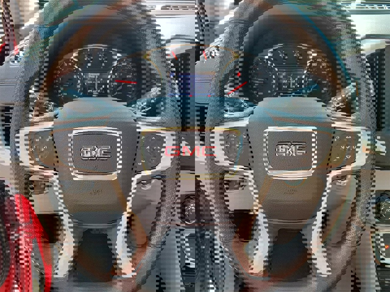 Used 2023 GMC Terrain SLE image 17