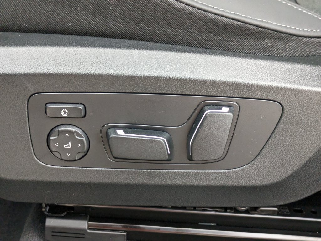 New 2025 BMW X3 xDrive30i AWD/4WD image 13