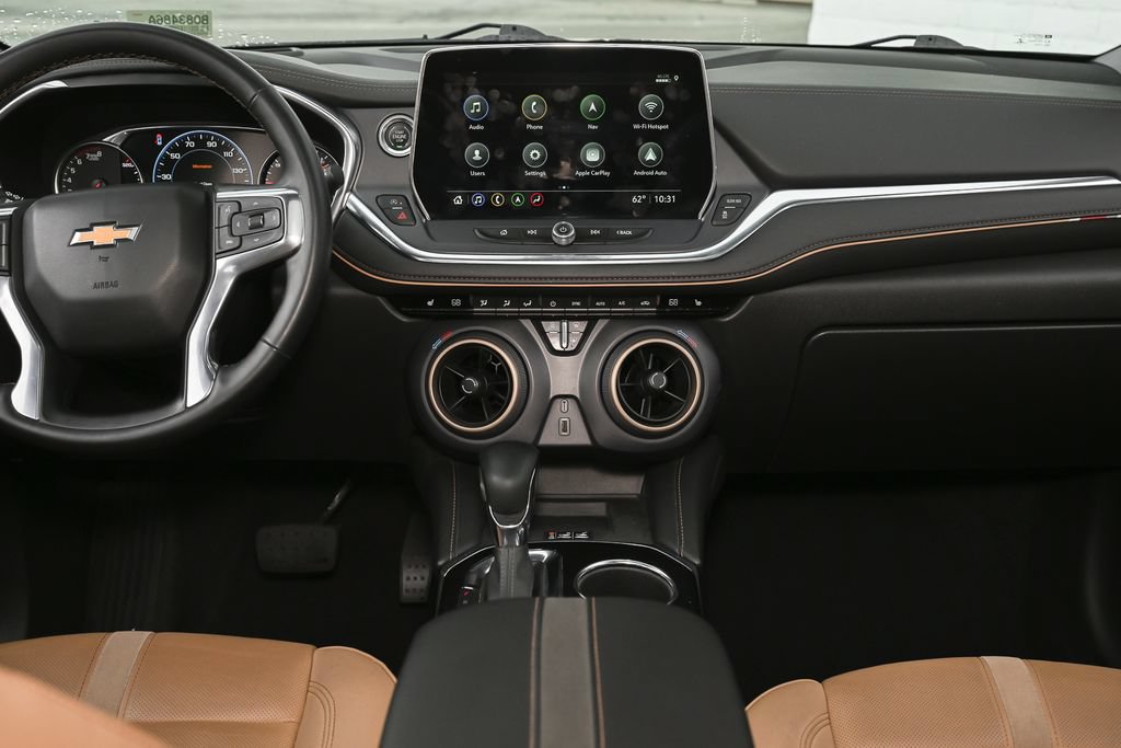 Used 2023 Chevrolet Blazer Premier FWD image 32