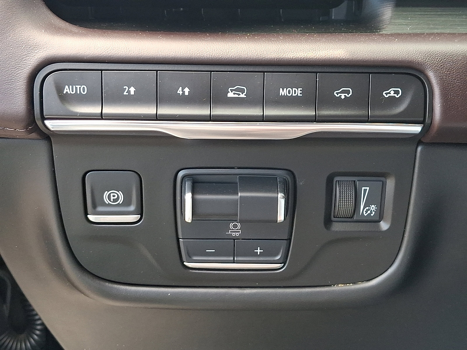 Certified 2024 Cadillac Escalade Premium Luxury Platinum image 32