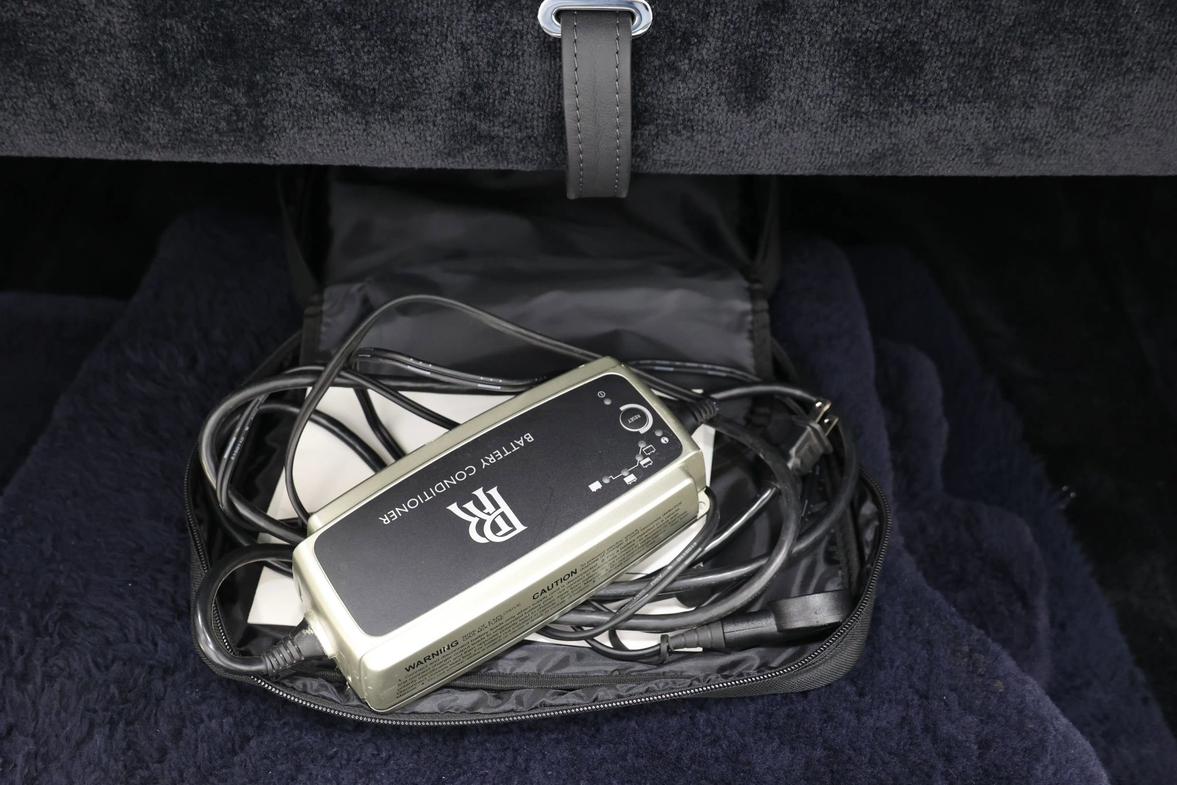 Used 2016 Rolls-Royce Dawn image 59