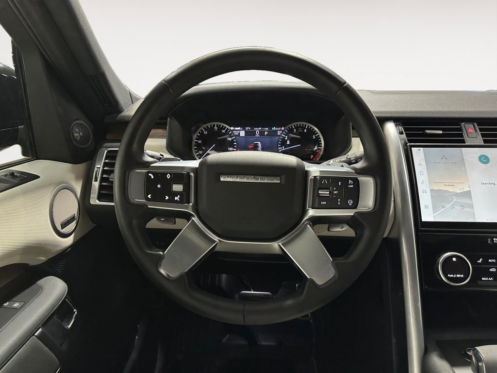 Used 2023 Land Rover Discovery S R-Dynamic image 12