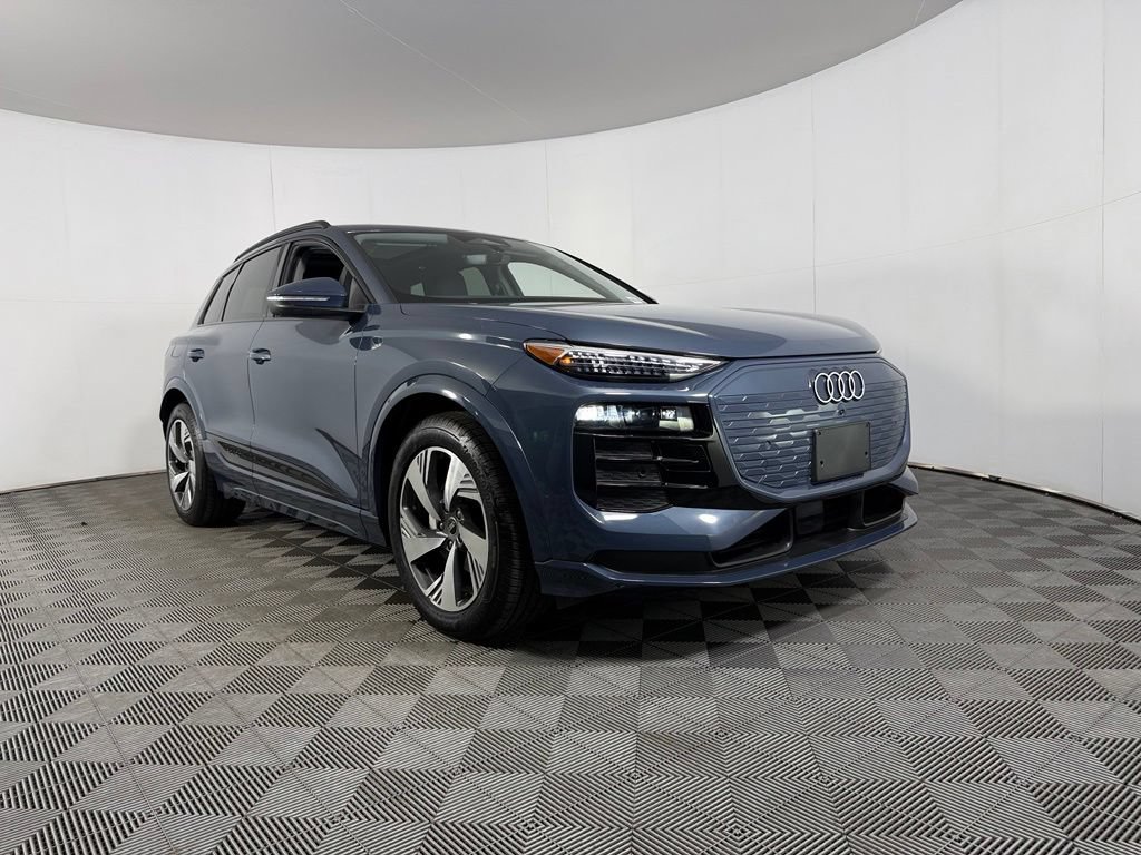 Used 2025 Audi Q6 e-tron Prestige w/ Black Warm Weather Package AWD/4WD image 5