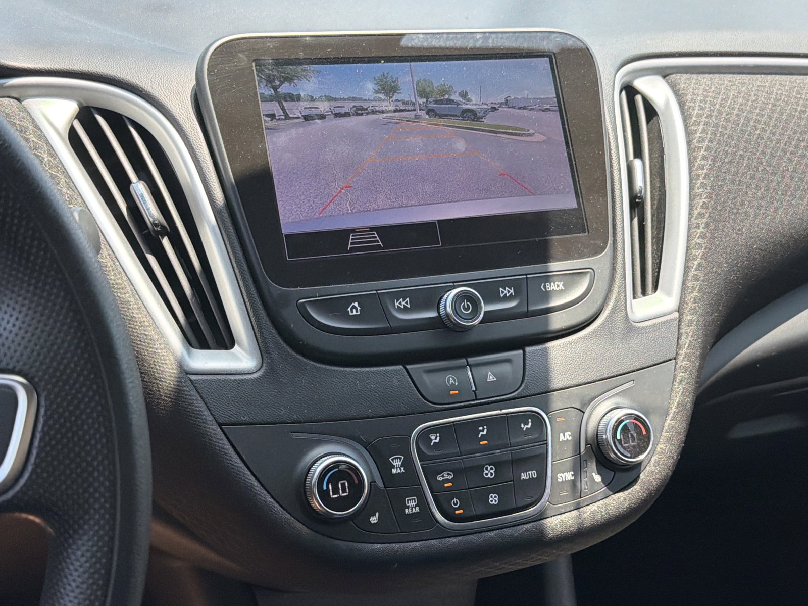 Used 2024 Chevrolet Malibu LT FWD image 25