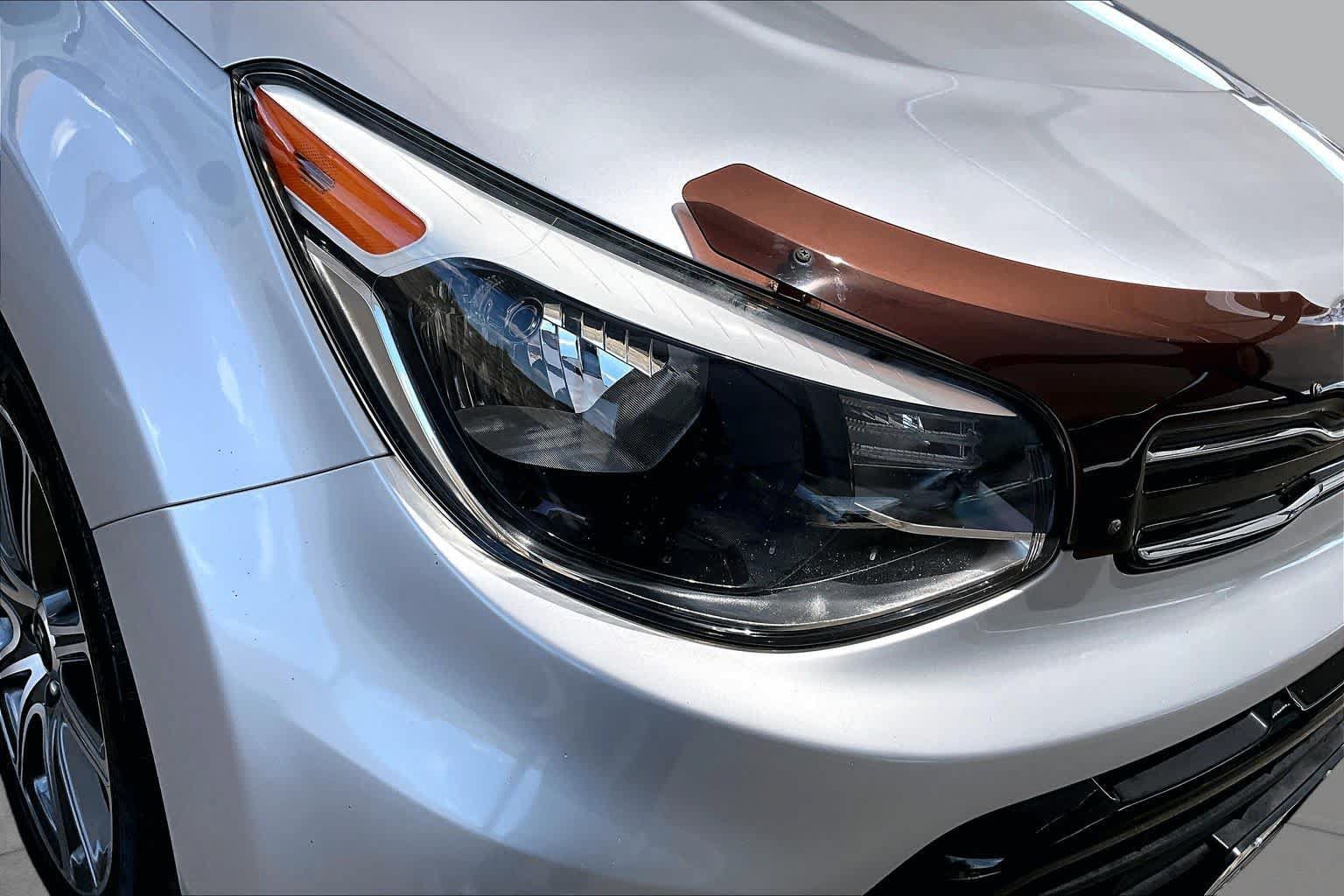 Used 2019 Kia Soul ! FWD image 27