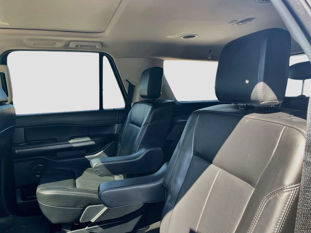 Used 2022 Ford Expedition XLT RWD image 25