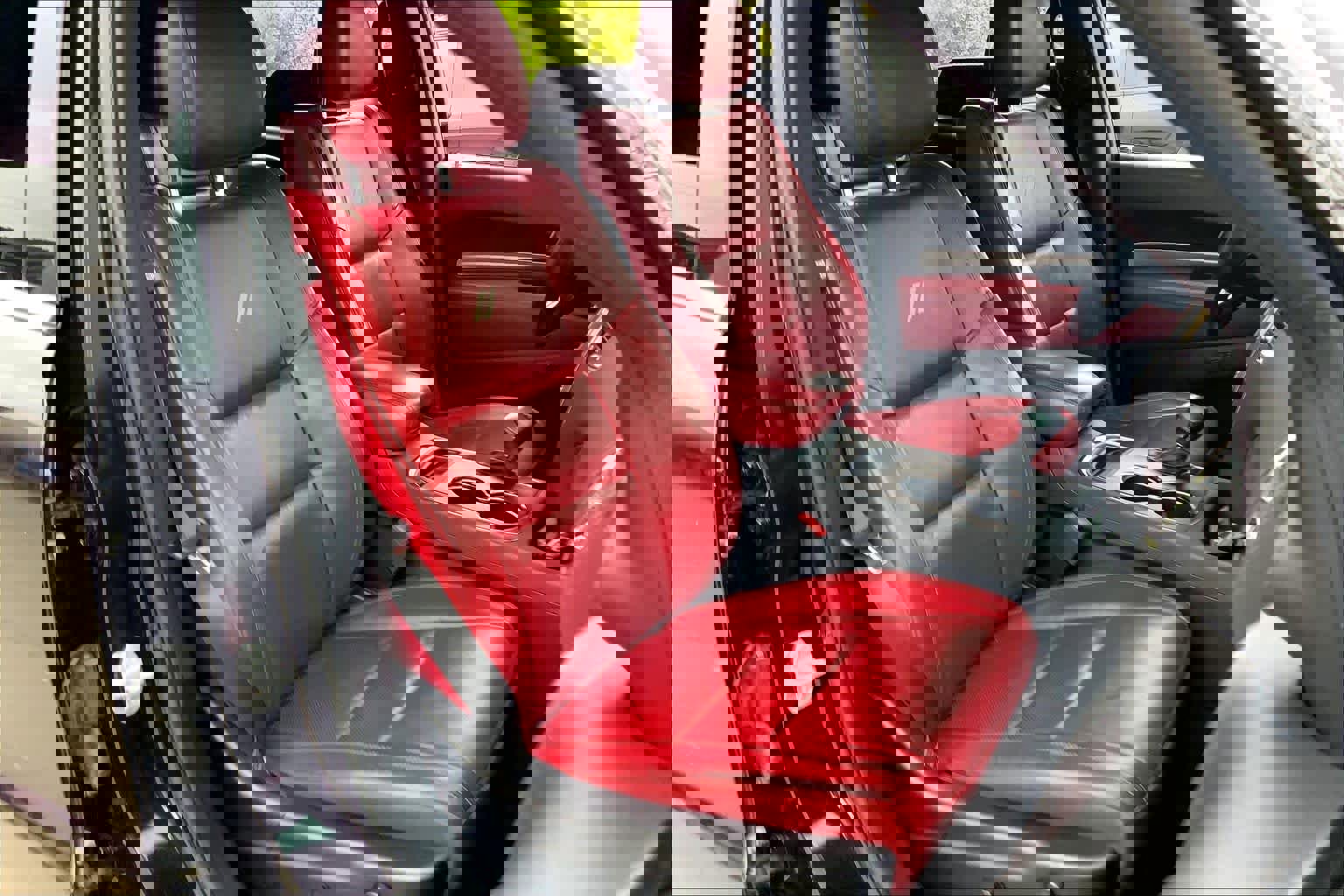 Used 2018 Dodge Durango R/T w/ Technology Group image 9