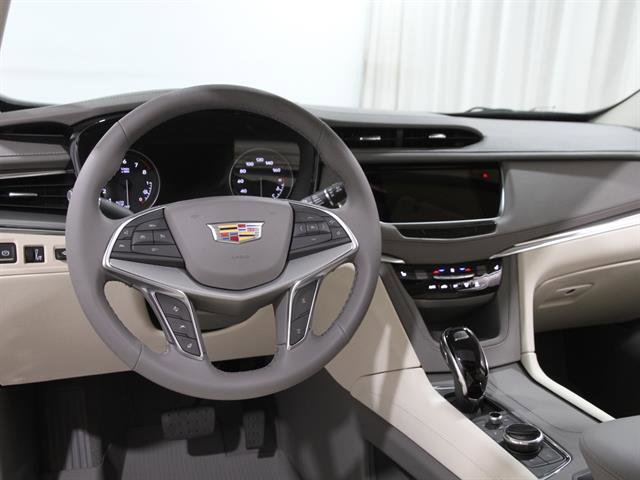 New 2025 Cadillac XT5 Premium Luxury w/ Technology Package image 9