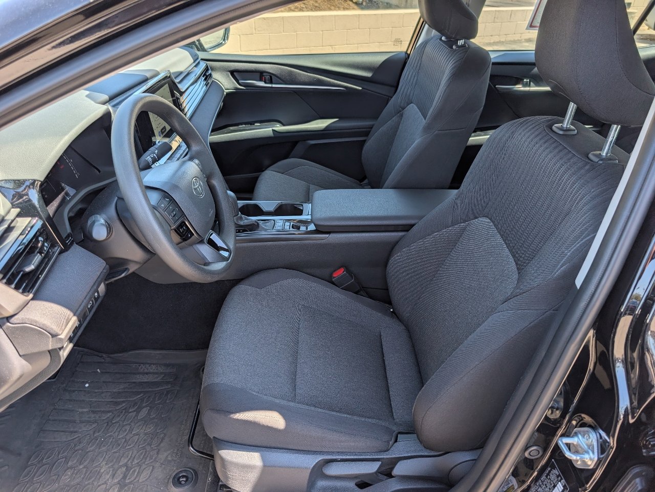 Used 2026 Toyota Camry LE image 2