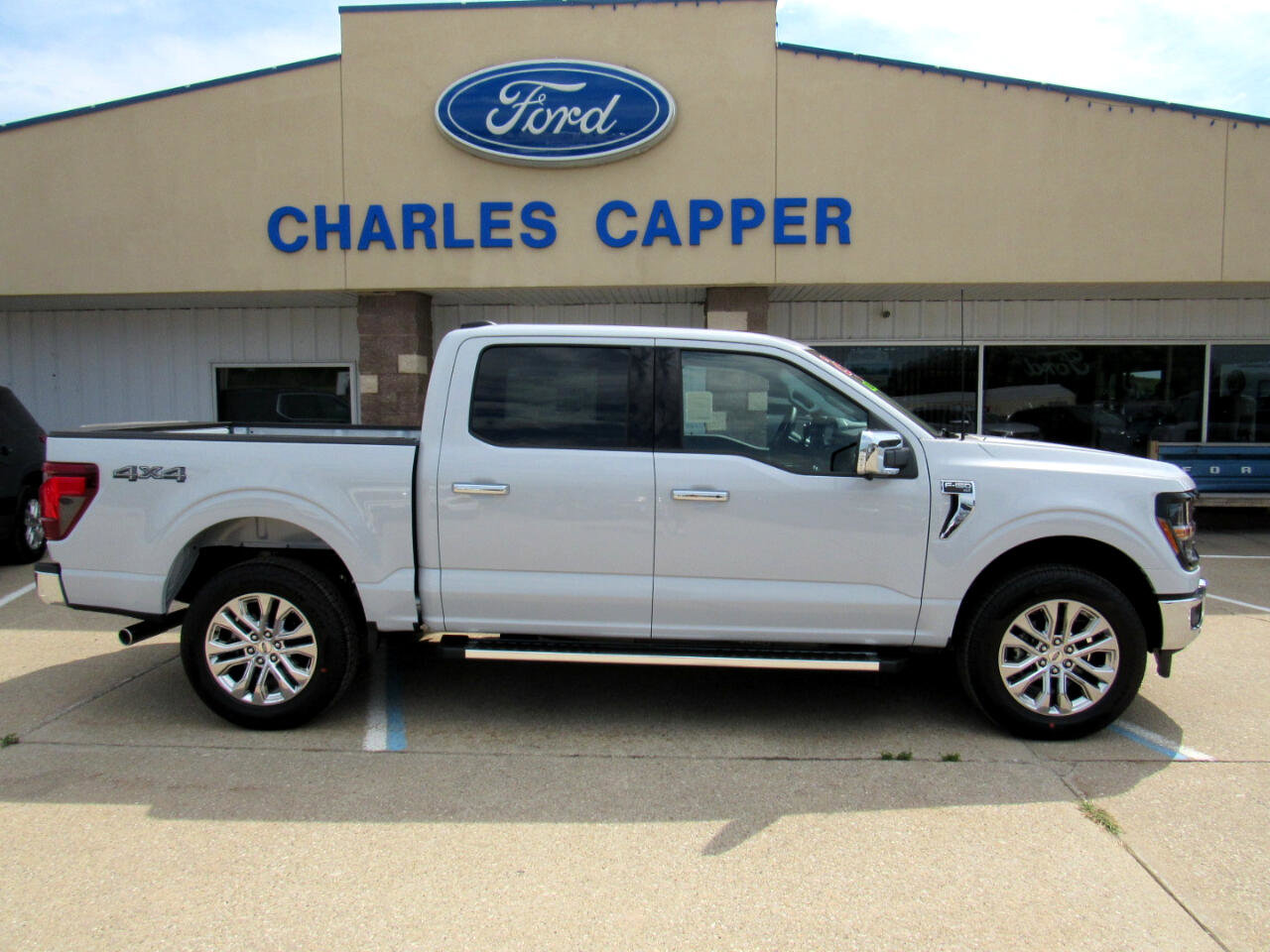 New 2025 Ford F150 XLT image 4